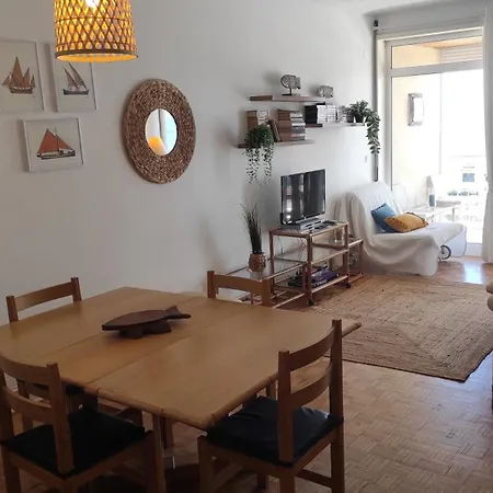 Apartament Moderne Mit Balkon Und Meerblick *