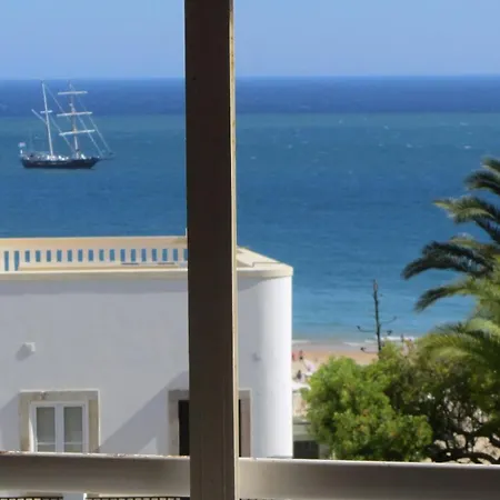 Moderne Mit Balkon Und Meerblick