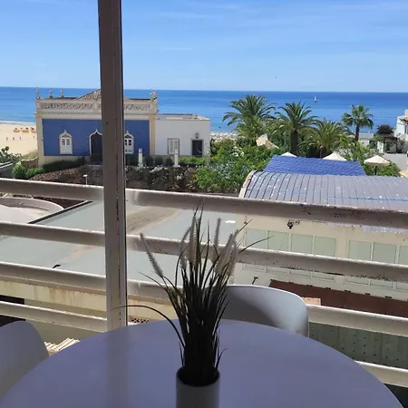 Moderne Mit Balkon Und Meerblick *
